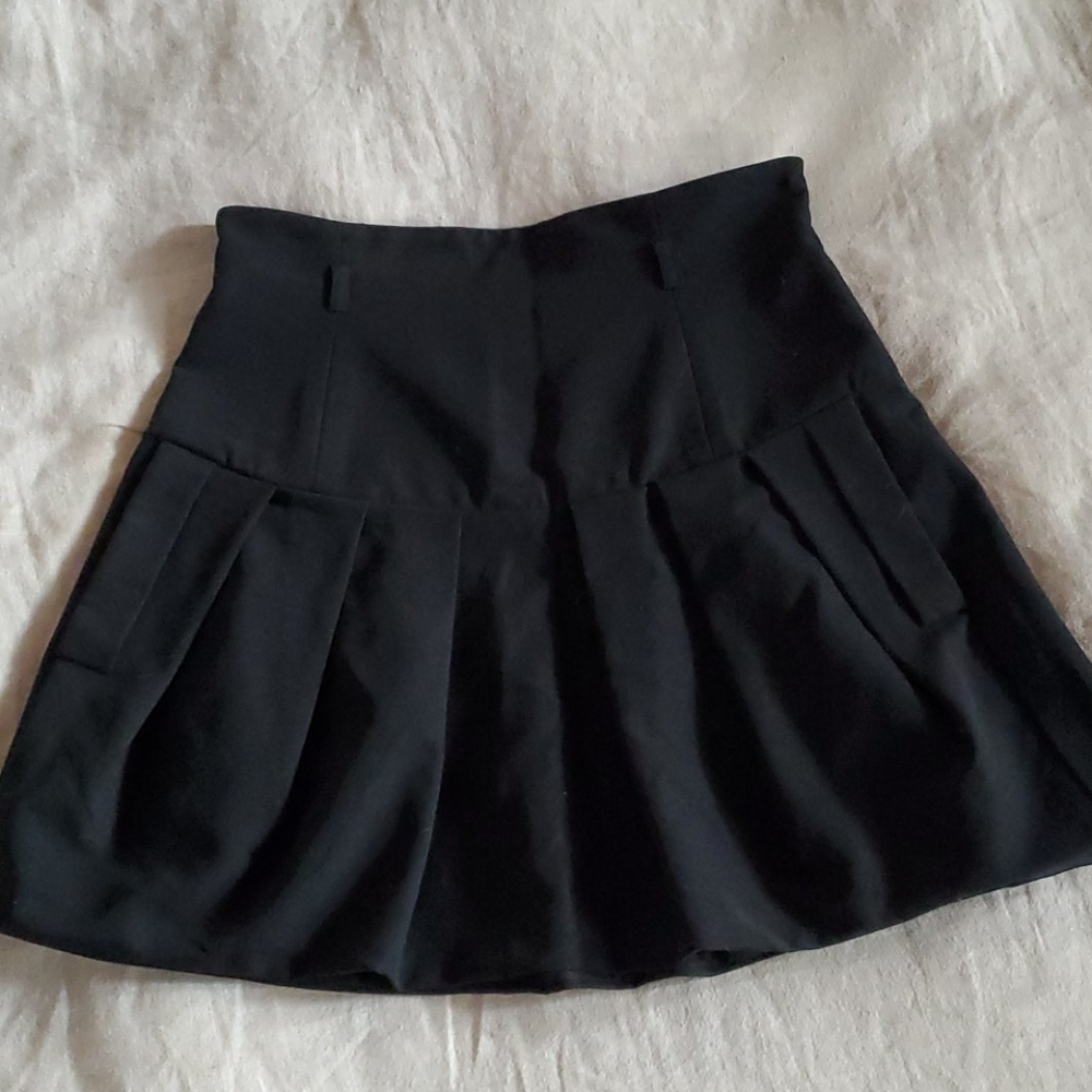 Black Halo mini skirt